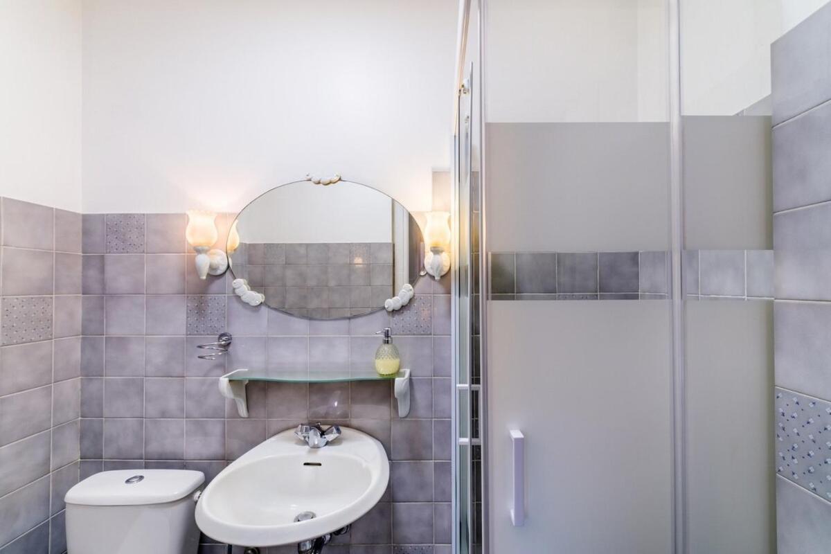 Le Riviera ~ Jardin ~ Parking ~ Climatisation Apartment Cagnes-sur-Mer Luaran gambar